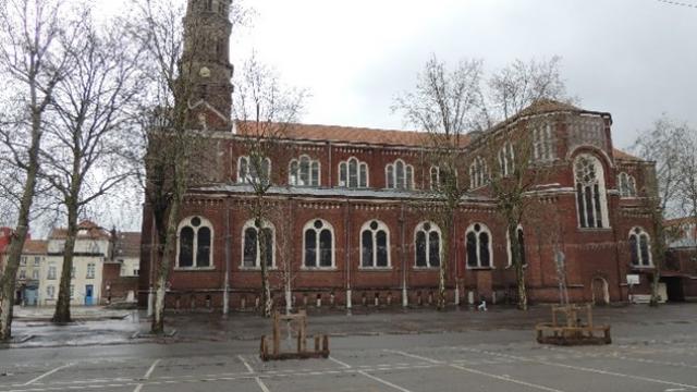  VILLE DE LILLE Travaux de ventilation de la salle d'Armes de la Crypte 