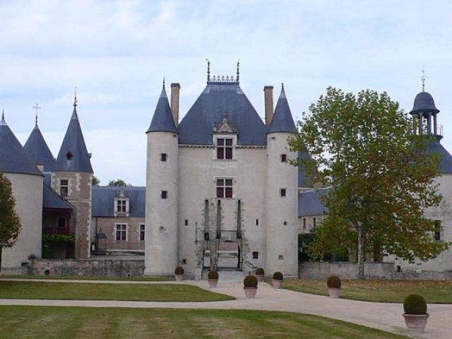 Châteaux de CHAMEROLLES et de SULLY-SUR-LOIRE - Maîtrise d'œuvre foudre - Département du Loiret