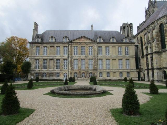 Palais du TAU à REIMS - Analyse du risque foudre et Etude Technique - Centre des Monuments Nationaux